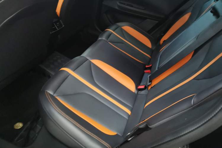 Used Changan UNI-V 2025 1.5T 500Bar Prestige Sporty Version
