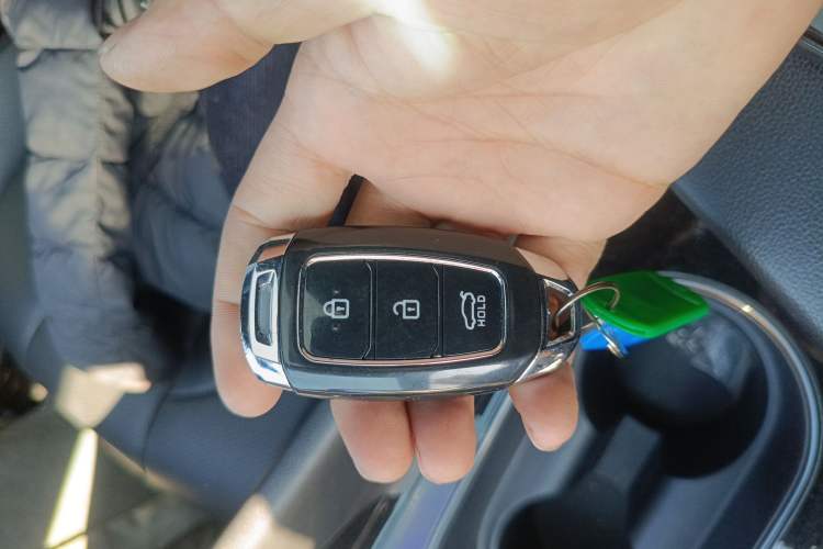 Used Hyundai Elantra 2021 240TGDi DCT LUX Prestige Edition
