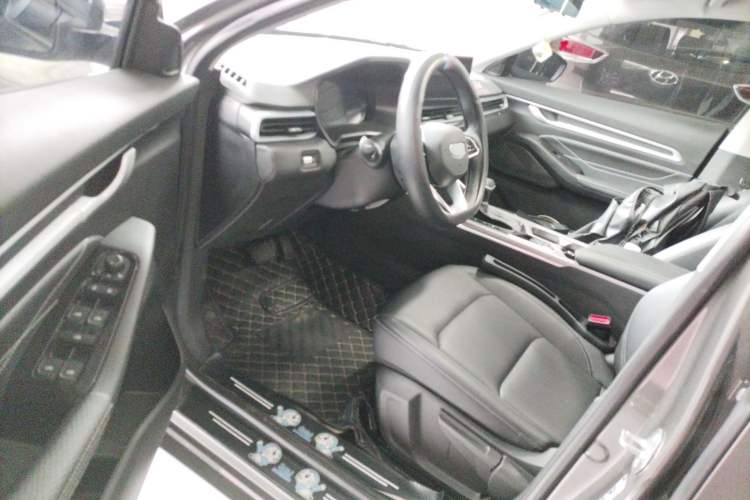 Used Geely Auto Emgrand 2025 4th Generation 1.5L CVT Luxury Version
