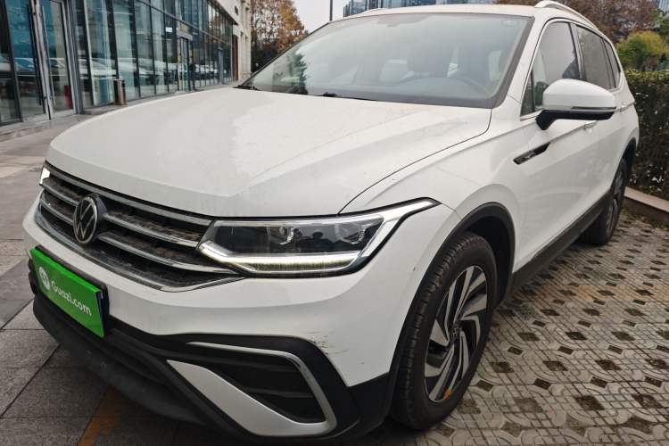 Used Volkswagen Tiguan L 2024 300TSI Automatic Two-Wheel Drive Smart Edition