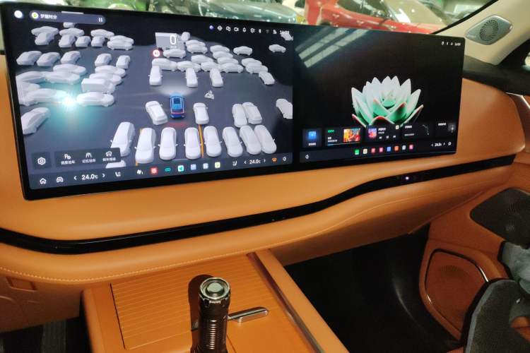 Used Wey Lanshan 2025 Four-Wheel Drive Max