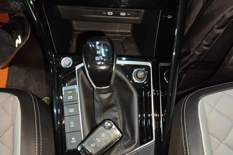 Used Volkswagen Tayron 2024 300TSI Two-Wheel-Drive Luxury Plus Advanced Version