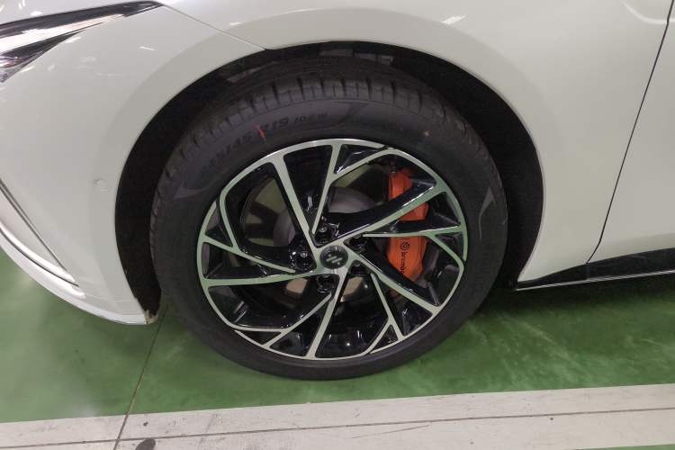 Used  L7 2022 Dynamic Model
