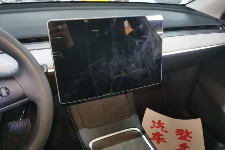 Used Tesla Model Y 2024 Rear-Wheel-Drive Version
