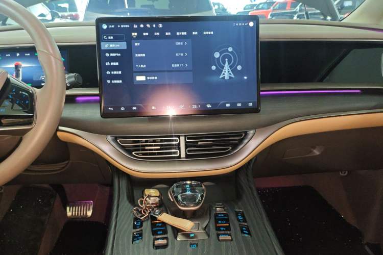 Used Denza D9 2022 DM-i 970 Four-Wheel Drive Flagship Model