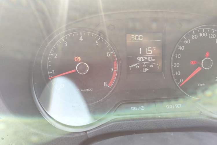 Used Volkswagen Polo 2014 1.4L Manual Fashion Edition
