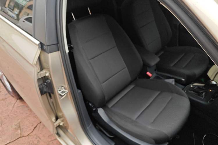 Used Volkswagen Bora 2017 1.6L Automatic Fashion Model
