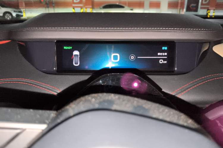 Used Xiaomi Auto SU7 2024 Four-Wheel Drive Ultra-Long Range Advanced Intelligent Driving Max Edition