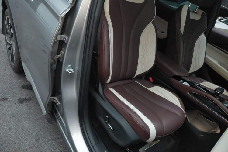 Used Geely Auto Monjaro L 2021 2.0TD DCT EVO Two-Wheel Drive Smart Luxury Version
