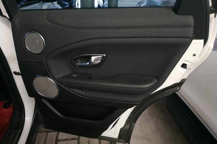 Used Land Rover Range Rover Evoque 2016 2.0T PURE Style Edition
