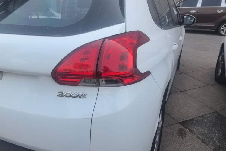 Used Peugeot 2008 2015 1.6L Automatic Playcool Edition