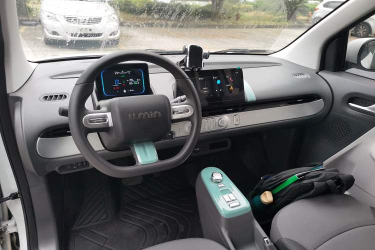 Used  Lumin 2023 301km Honey Dew Edition
