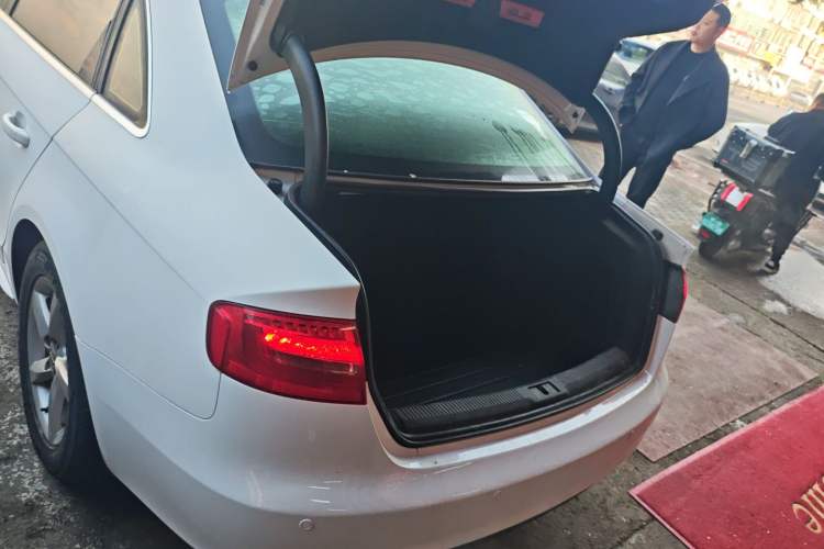 Used Audi A4L 2015 35 TFSI Automatic Standard Model
