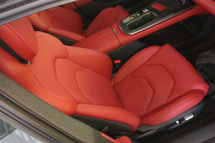 Used  SU7 2024 Rear-Drive Long-Range Intelligent Driving Version