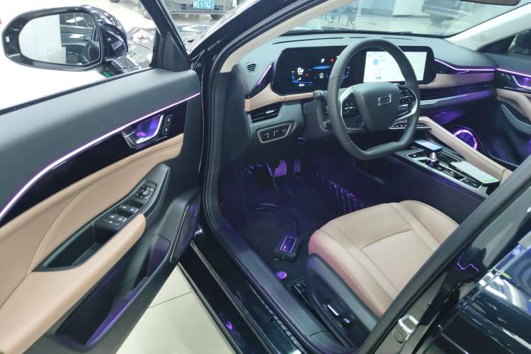 Used Bestune B70 2024 Dragon Edition 1.5T Leading Model
