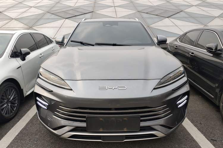 Used BYD Song PLUS New Energy 2023 Champion Edition DM-i 110KM Flagship PLUS
