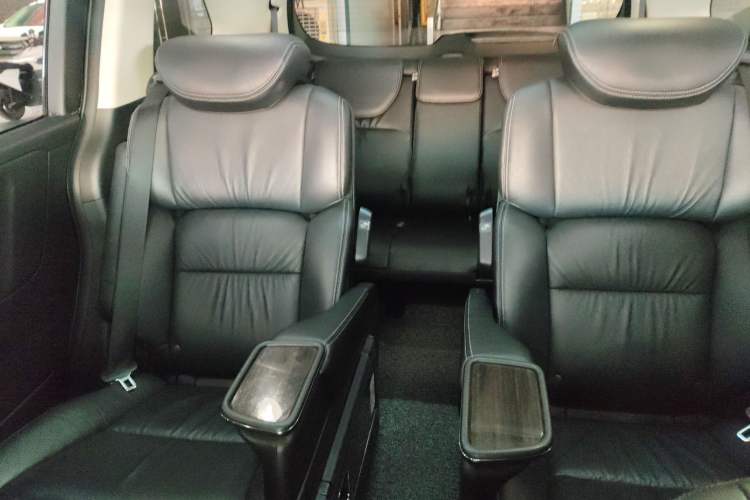 Used Honda Elysion 2016 2.4L Luxury Edition