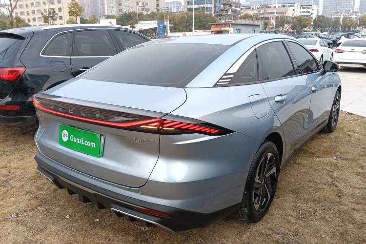 Used  L6 2025 EM-i 140km Starship Edition