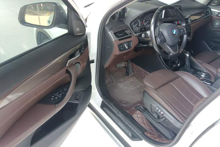 Used BMW X1 2018 xDrive20Li Luxury Edition
