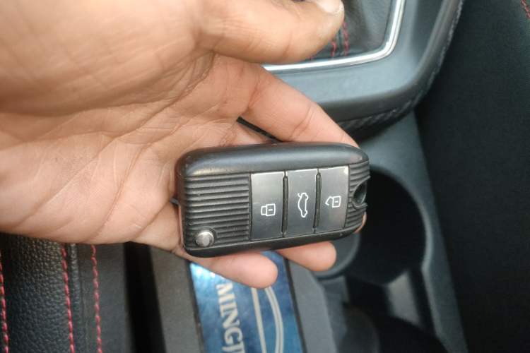 Used MG ZS 2017 16T Automatic Flagship Internet Edition