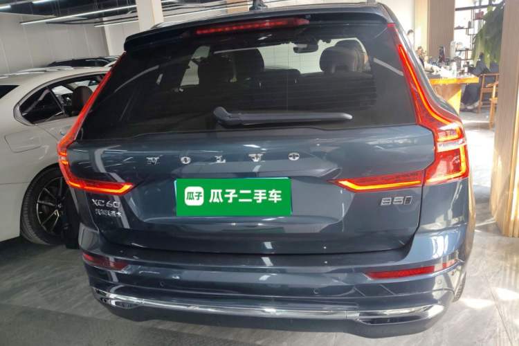 Used Volvo XC60 2022 B5 4x4 Smart Luxury Edition