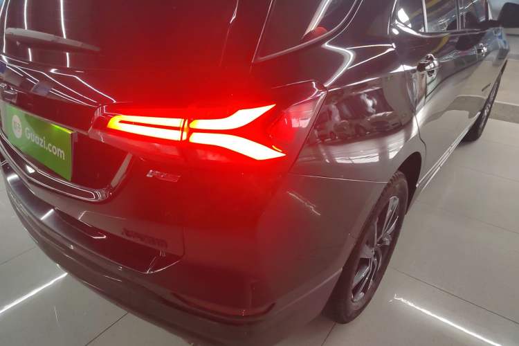 Used Chevrolet Equinox 2023 Mild Hybrid 2.0T RS Smart Boundary-Pushing Edition
