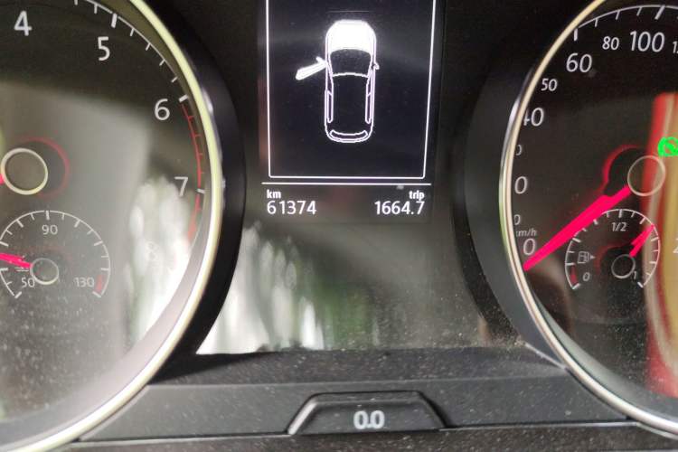 Used Volkswagen Golf 2018 230TSI Automatic Luxury Version
