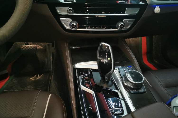 Used BMW 5 Series 2022 Restyled 525Li Luxury Package