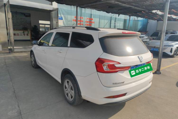 Used Baojun 310W 2017 1.5L Manual Comfort Version China VI Emission Standard

