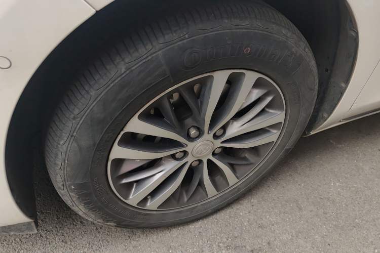 Used Buick GL8 2023 ES Lu Zun Deluxe Model
