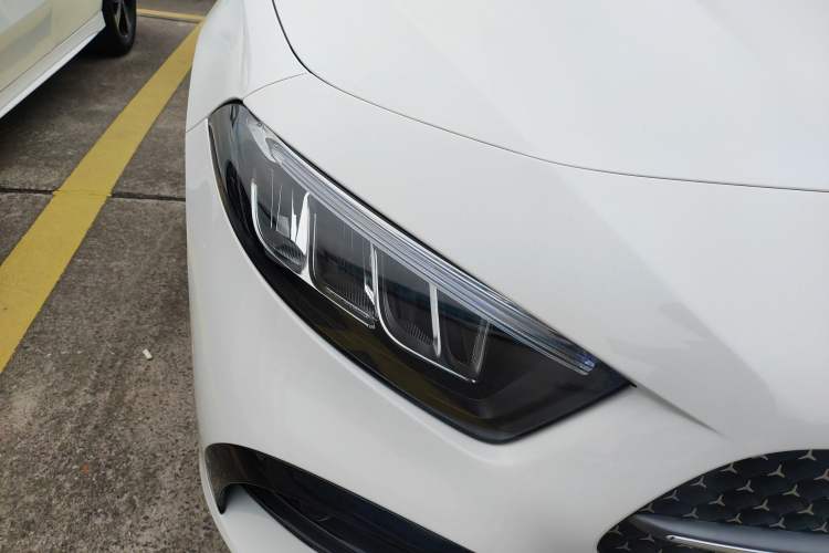 Used Mercedes-Benz A-Class 2022 Revised Version A 200 L Sport Sedan Fashionable Style
