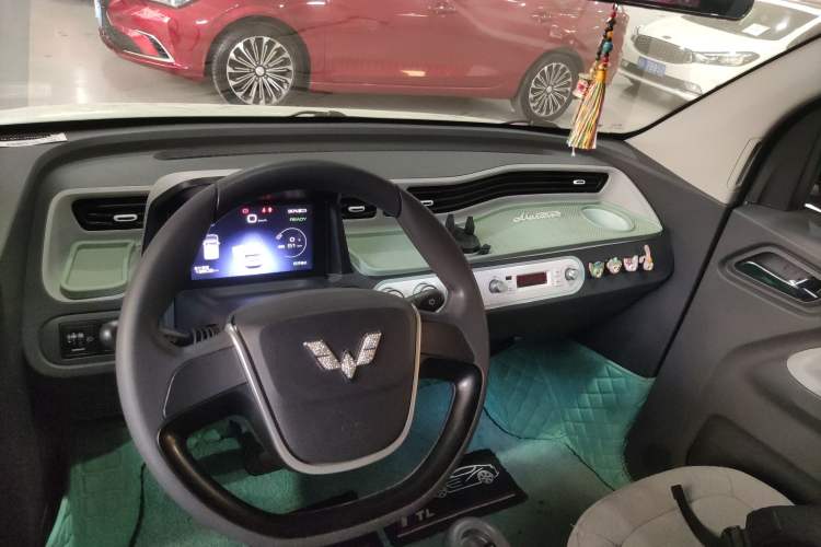 Used Wuling Hongguang MINIEV 2022 Macaron Premium Model – Lithium Iron Phosphate
