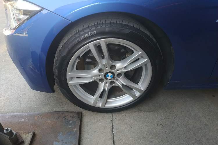 Used BMW 3 Series 2018 320Li Leading Model M Sport Package
