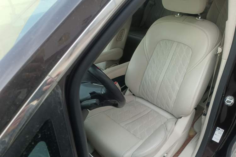 Used Buick GL8 2020 Avenir Avia Six-Seat Deluxe Edition