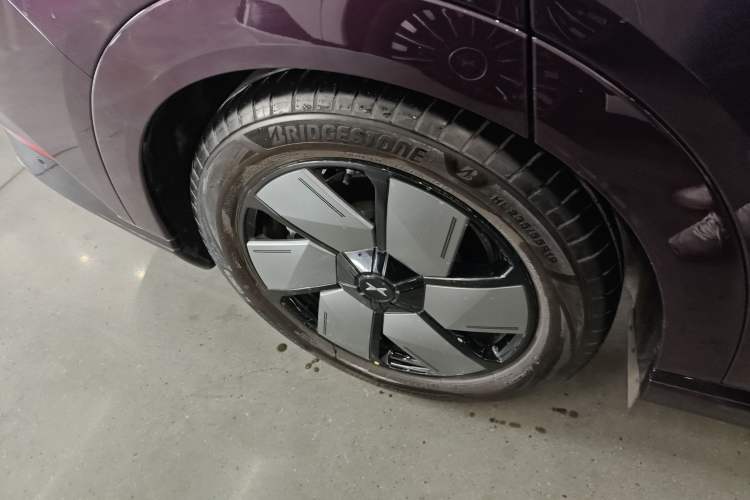 Used XPeng X9 2025 650 Long-Range Max