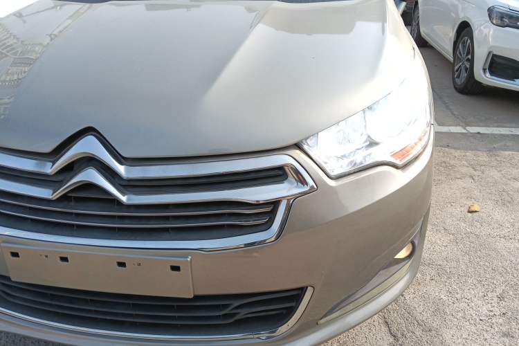 Used Citroen C4L 2014 1.6THP Intelligent Drive Automatic Dynamic Model
