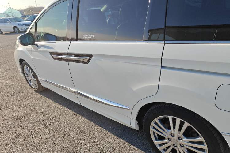 Used Honda Elysion 2016 2.4L Style Edition
