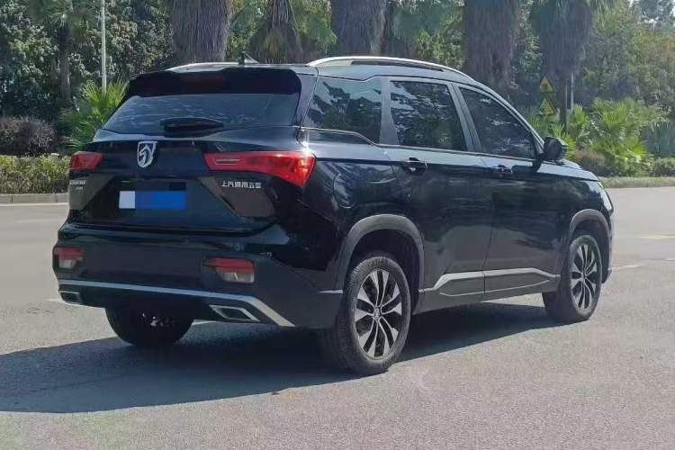 Used Baojun 530 2021 Global Car Anniversary Edition 1.5T CVT Luxury Model 5 Seats
