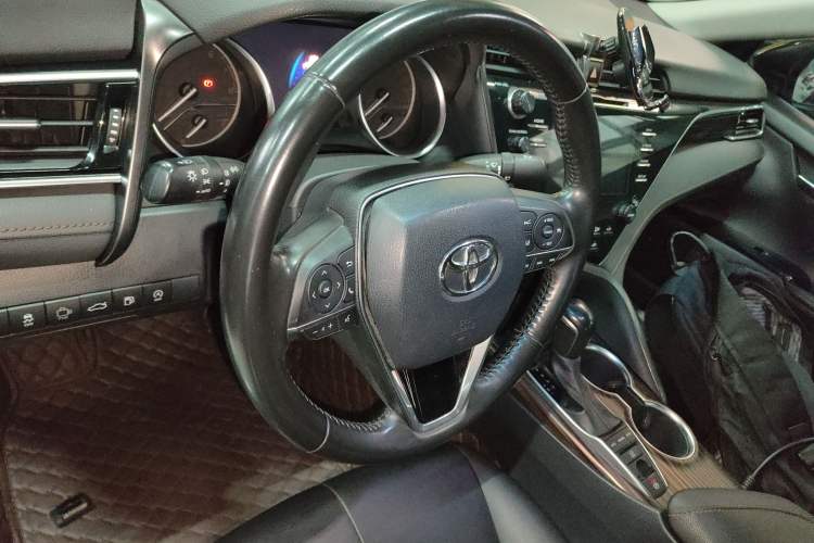 Used Toyota Camry 2018 2.5G Luxury Edition
