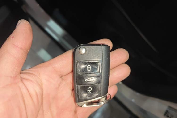 Used Volkswagen T-ROC 2022 280TSI DSG Two-Wheel Drive Elite PLUS
