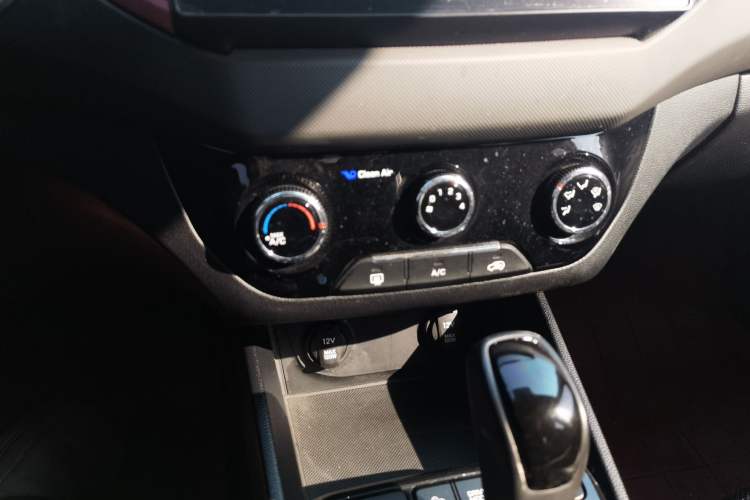 Used Hyundai ix25 2017 1.6L Automatic Smart Version
