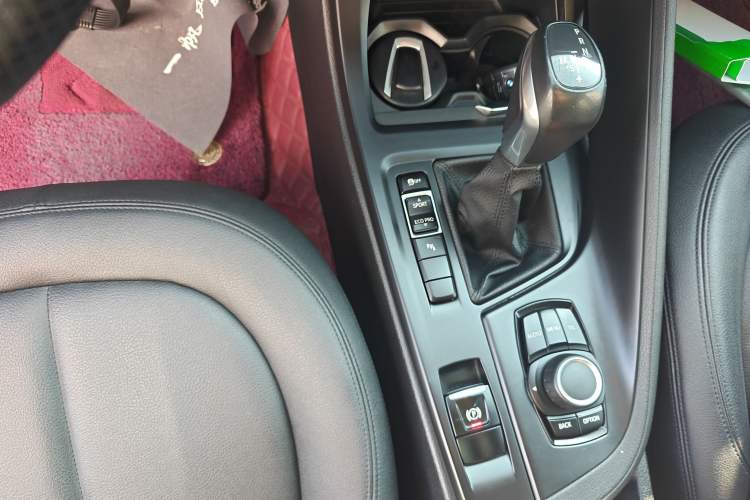 Used BMW X1 2016 sDrive18Li Premium Edition
