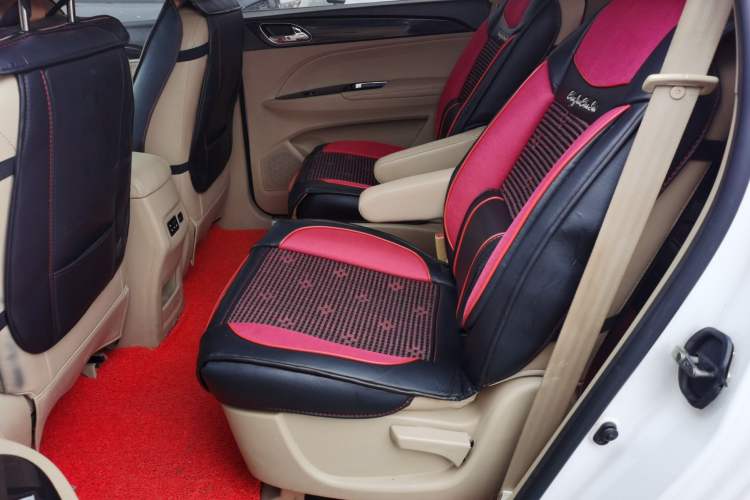 Used Baojun 730 2016 1.5L Manual Comfort Version 7 Seats China V Emission Standard
