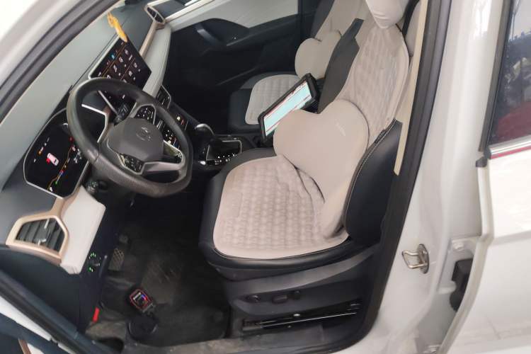 Used Volkswagen Tharu 2023 300TSI Two-Wheel-Drive Full Moon Edition
