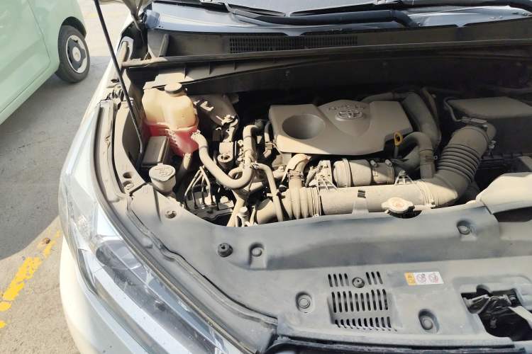 Used Toyota Highlander 2018 2.0T Four-Wheel Drive Luxury Edition 7 Seats China V Emission Standard
