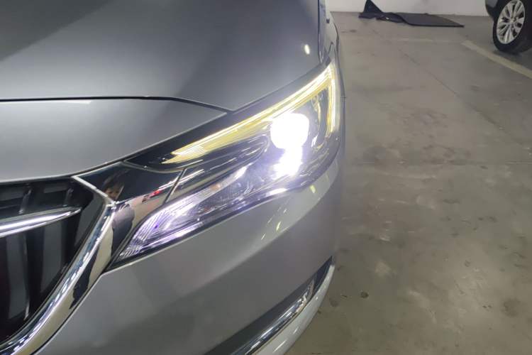 Used Buick GL6 2019 18T 6-Seater Connected Luxury Version China VI Standard
