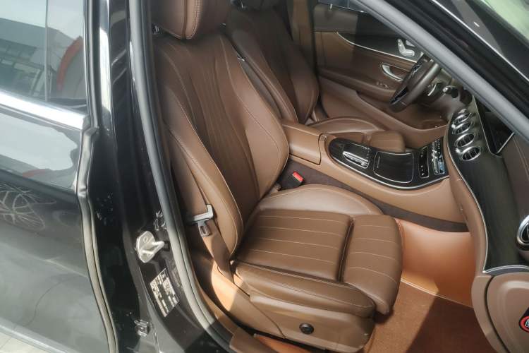 Used Mercedes-Benz E-Class 2022 Second Facelift E 300 L Luxury Edition
