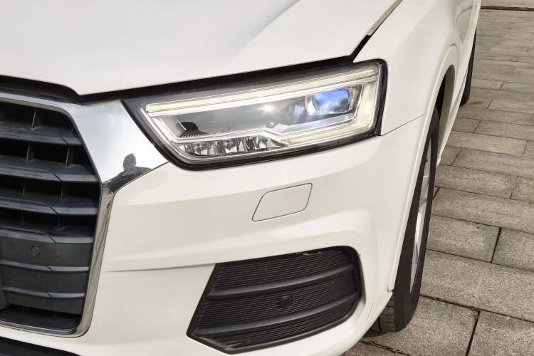 Used Audi Q3 2017 30 TFSI Fashion Model
