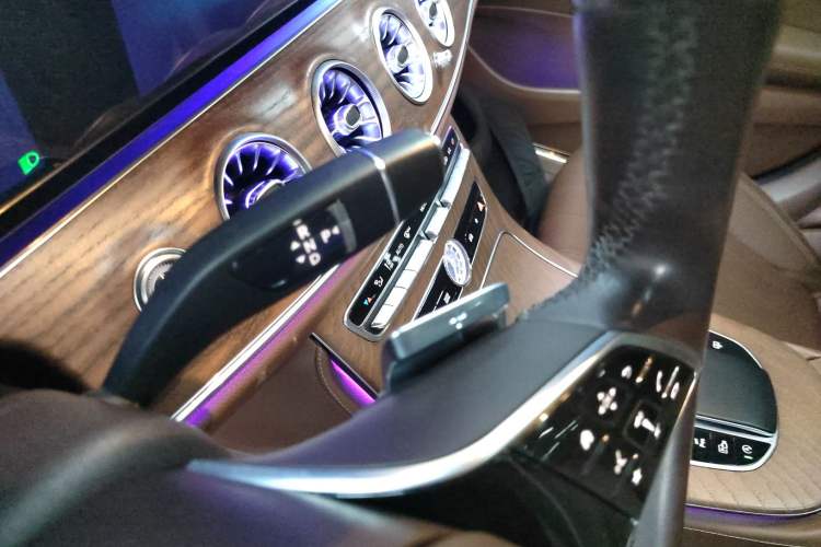 Used Mercedes-Benz E-Class 2022 Updated E 300 L Luxury Edition
