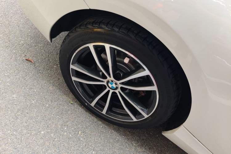 Used BMW 2 Series 2018 220i Convertible Coupe Sports Design Package
